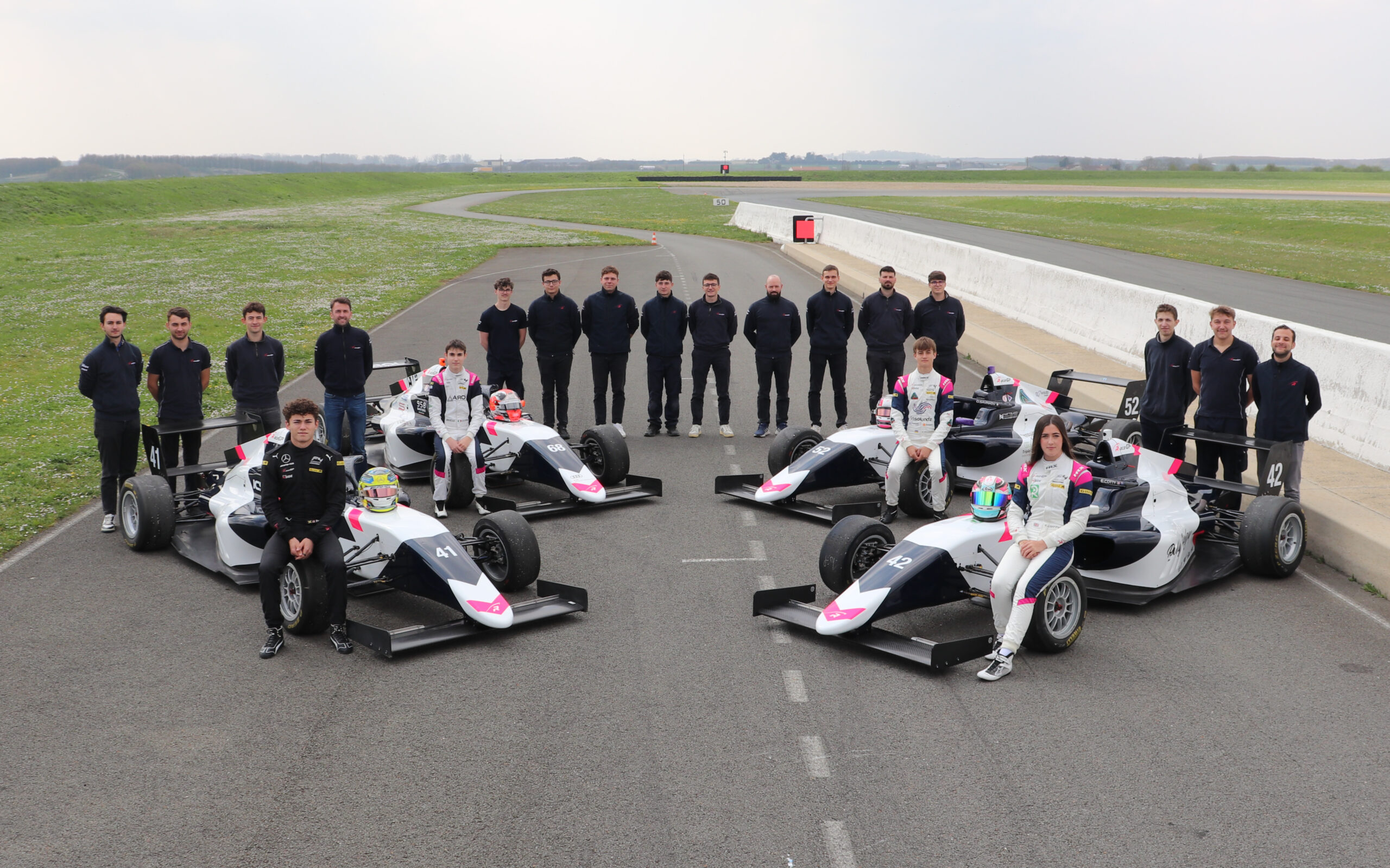 Italian F4 R-ace GP lineup Alex POWELL Emanuele OLIVIERI Emily Cotty Oleksandr SAVINKOV Guy Albag