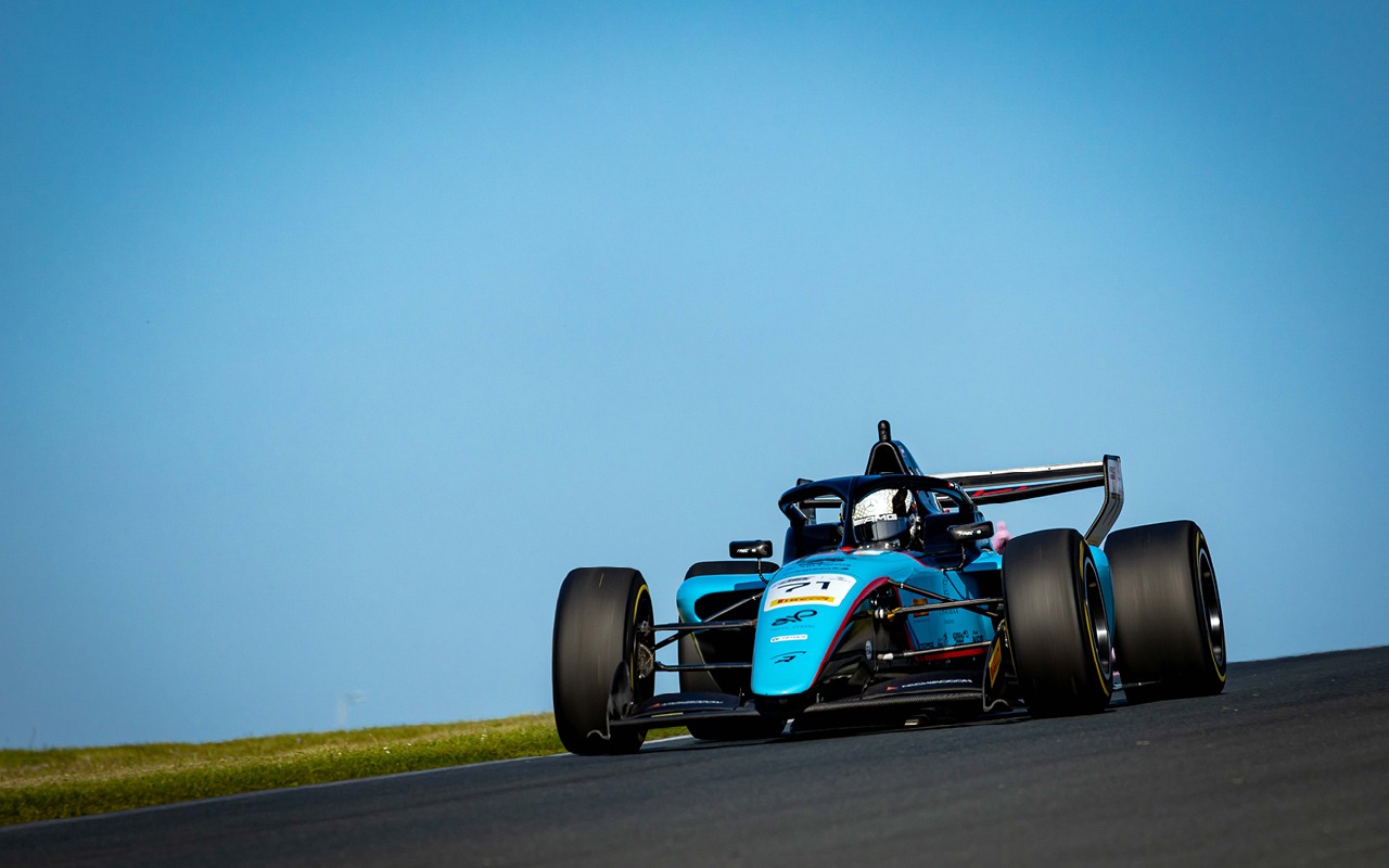 round 2 frec zandvoort r-ace gp rashid al dhaheri