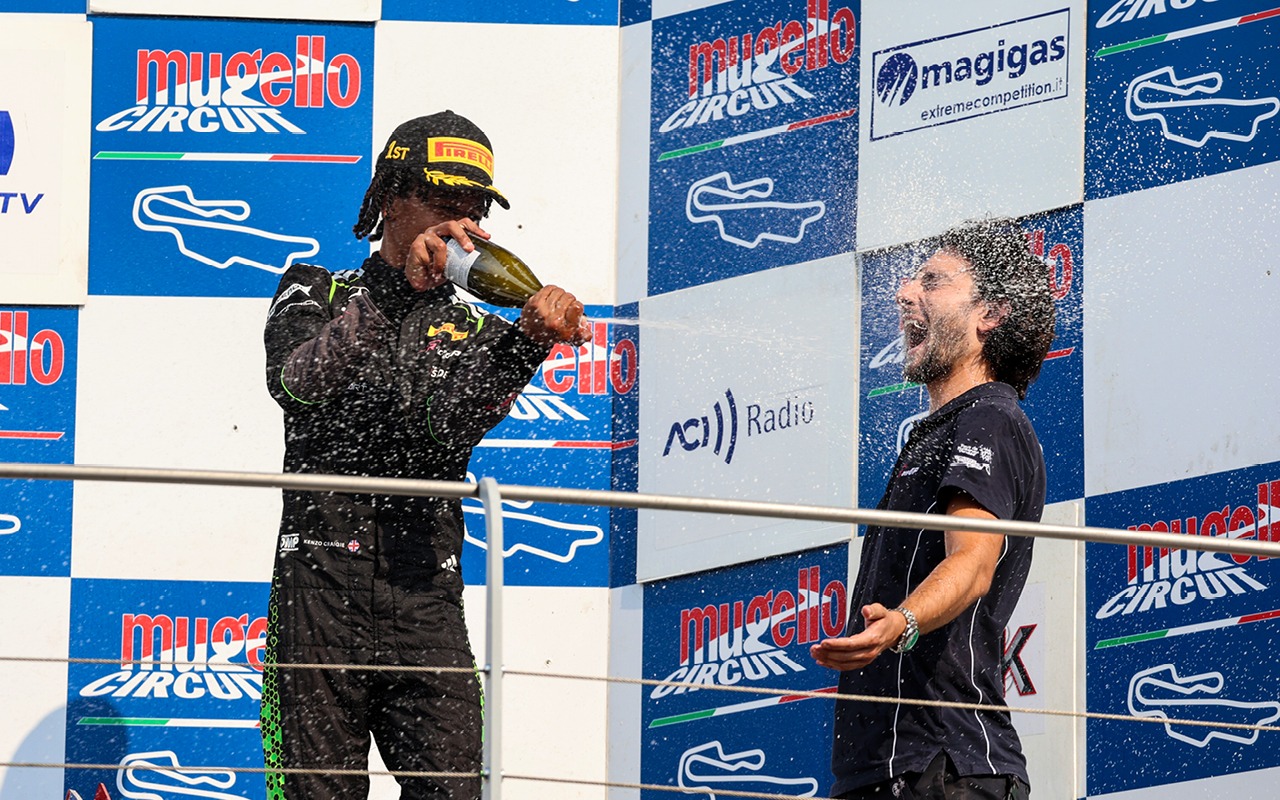 italian F4 r-ace gp mugello round 4 kenzo craigie win